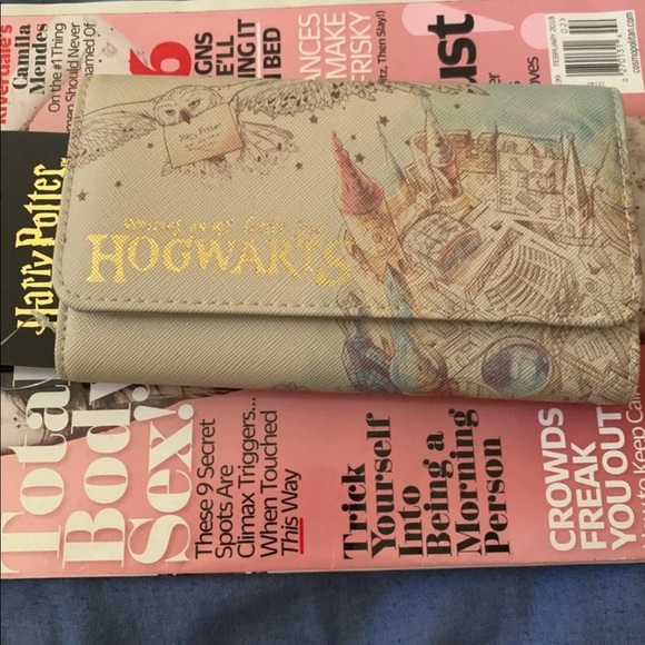 Bioworld Handbags - Harry Potter Wallet